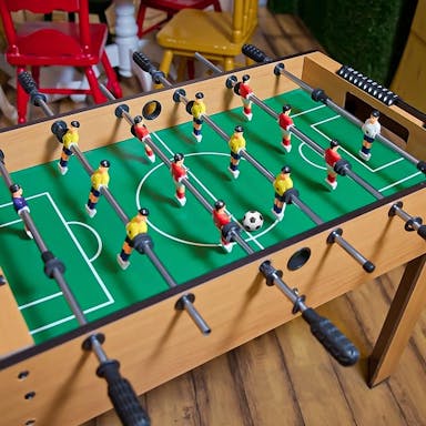8 table football balls - Black and White