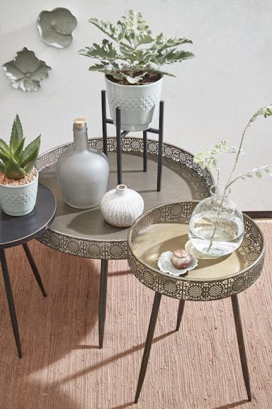 Mica Decorations ronde tafel bronskleurig maat in cm: 45,5 x 70
