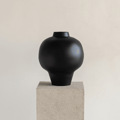 Urban Nature Culture Vase Stor Black / Ceramic